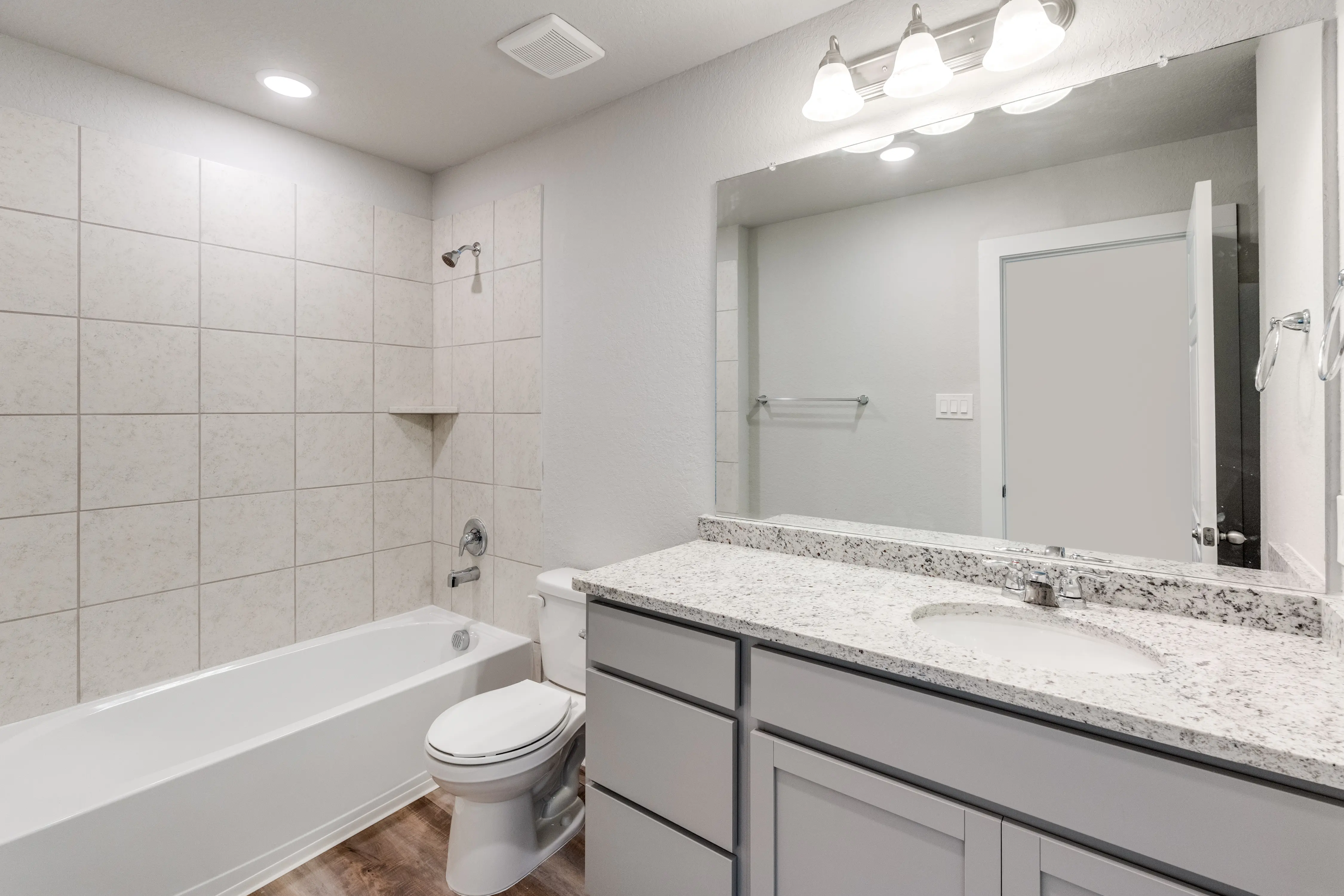 Fourplex San Antonio - Building Exterior